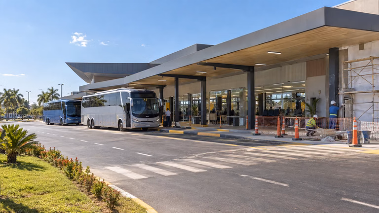 Concessão do terminal rodoviário de Lucas do Rio Verde com ônibus nas plataformas