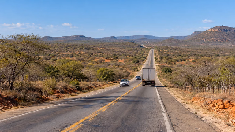 Trecho da Rota dos Sertões na BR-116 entre Bahia e Pernambuco